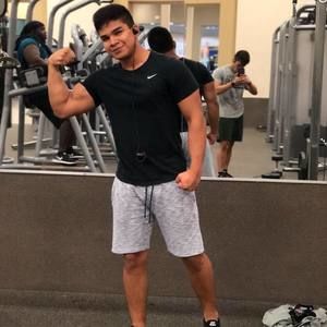 Meet your Posher, Emmanuel